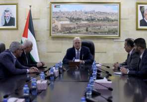 الحكومة تفعل لجان الطوارئ وتتوعد بالتصدي الحازم لأي استغلال للمواطنين